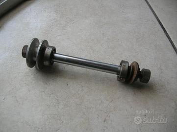 Alberino con puleggia e cuscinetti