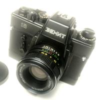Corpo Zenit 18 (Зенит) e obiettivo Helios-44M