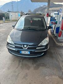 Peugeot 807