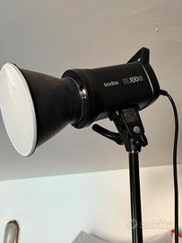 Lotto Luce Godox, treppiedi, bowens, softbox