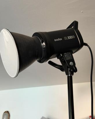 Lotto Luce Godox, treppiedi, bowens, softbox