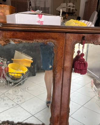 Mobile in legno