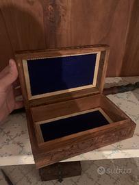 Vari articoli vintage in legno