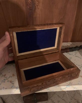 Vari articoli vintage in legno