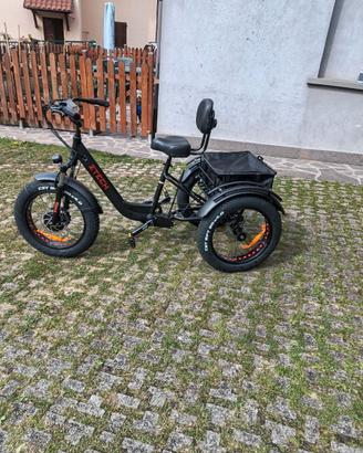 Triciclo Bicicletta Elettrica Z-TECH ZT-80-B "FAT