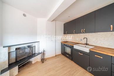 ATTICO RISTUTTURATO CON TERRAZZO