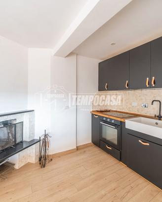 ATTICO RISTUTTURATO CON TERRAZZO