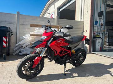 Ducati hypermotard 821