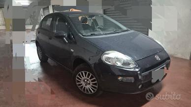 Fiat Punto 1.4 Metano/Benzina 2017 -

Marciante  