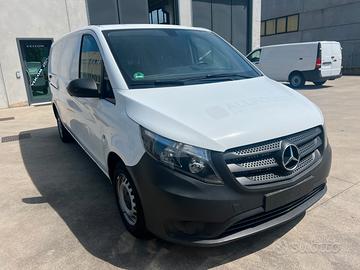 Mercedes vito 111