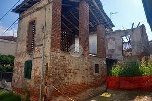 CASA SEMINDIPENDENTE A CASTEL SAN GIOVANNI