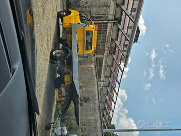 Carro attrezzi restaurato completamente. Patente B