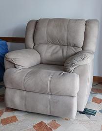 Poltrona elettrica in similpelle tortora