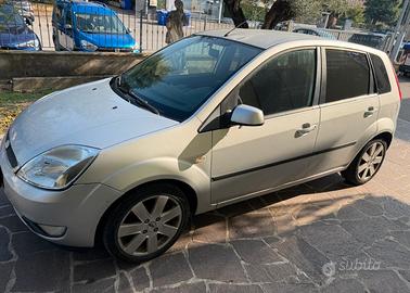 Ford Fiesta 1.4 TDCI 5P.