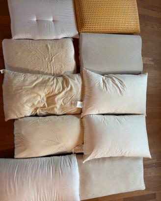 Lotto di 10 cuscini misti