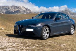 Alfa Romeo Giulia 2.2 160cv