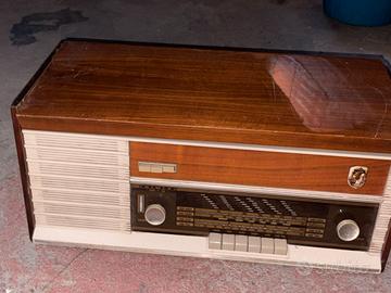 Radio Marelli giradischi valvolare.
