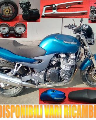 KAWASAKI ZR-7 750 ANNO 2002 SERIE 2001-2004