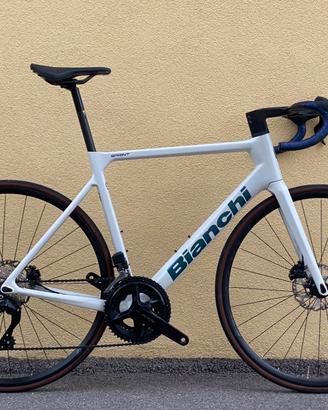 Bianchi Sprint 2025 105 Di2 Tg. 57