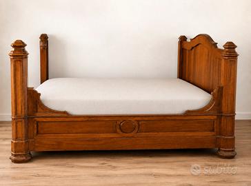 Letto antico in noce massiccio epoca ’800