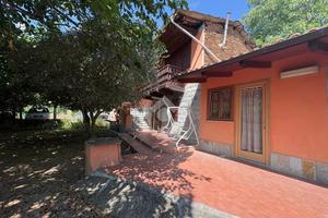 CASA SEMINDIPENDENTE A BAGNOLO PIEMONTE