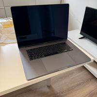 MacBook Pro 16" 2020 i9, 32gb ram, 2tb ssd
