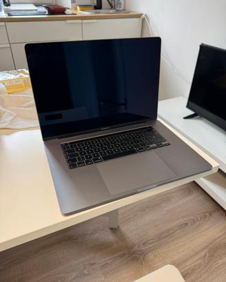 MacBook Pro 16" 2020 i9, 32gb ram, 2tb ssd