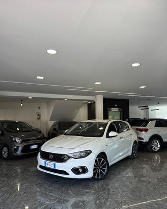 Fiat Tipo 1.6 Mjt S&S 5 porte Easy