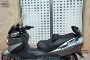 Suzuki Burgman 650 executive