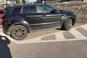 land rover evoque se dynamic