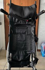 Carrozzina elettrica per stare a in piedi