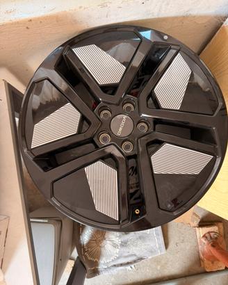4 cerchi Omoda5 18”