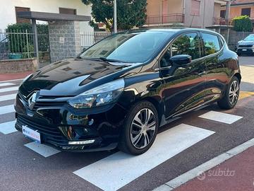 Renault Clio 1.2 75 CV 5 porte