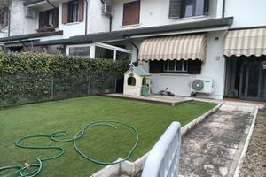 PRIVATO vende villetta a schiera di 180 mq