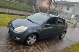 fiesta ford del 2003 benzina 5 porte