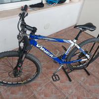 Bicicletta MTB Viner ottimi componenti ruote 26