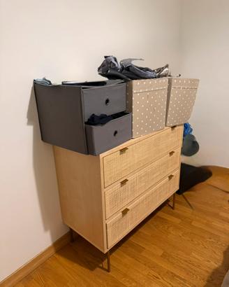Cassettiera e 2 comodini in rattan