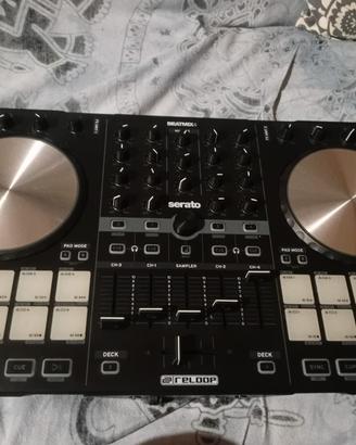 Reloop BeatMix 4 DJ