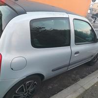 clio anno 2003