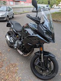 F900XE Triple Black - 2 Pacchetti - MY2025
