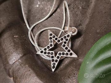 Collana con pendente stella e strass neri - 50 cm