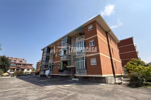 SPLENDIDO TRILOCALE IN ZONA RESIDENZIALE