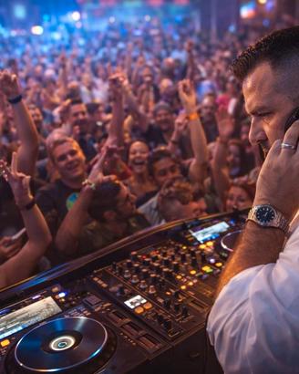 Dj / deejay set per tutti gli eventi e karaoke