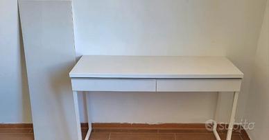 Scrivania con cassetti e Piano di copertura