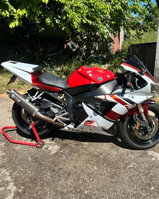 R1 2003
