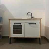 Cucina giocattolo