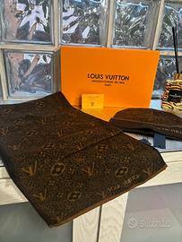 Completo Cappello e Sciarpa Louis Vuitton