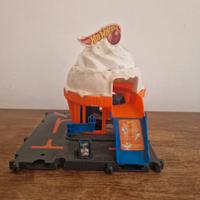 pista Hotwheels cupcake