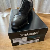 Scarpe donna chiuse Nero Giardini