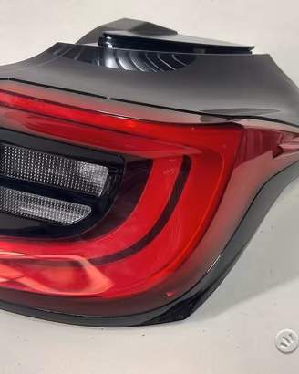 Stop fanale posteriore dx led toyota yaris 2024